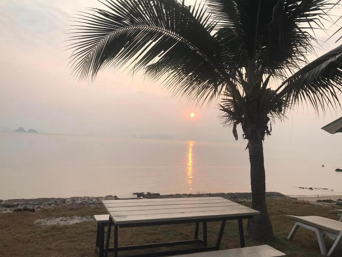 Koh Yao Yai Sea Breeze House เกาะยาวใหญ่ซีบรีซเฮ้าส์ Ξενοδοχείο Εξωτερικό φωτογραφία